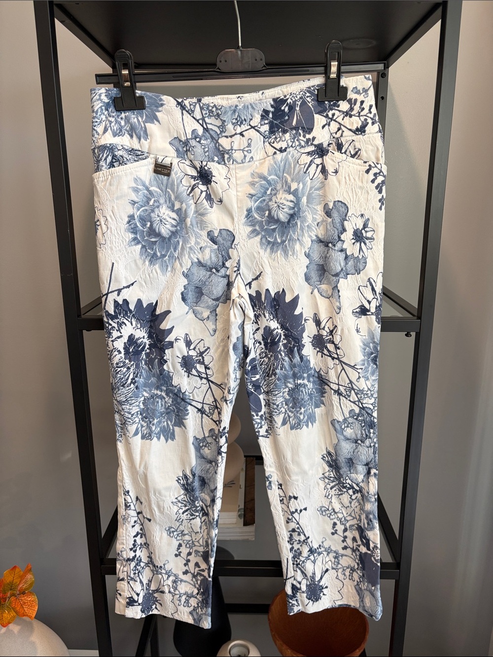 133 Women’s Floral Blue & White Jeans